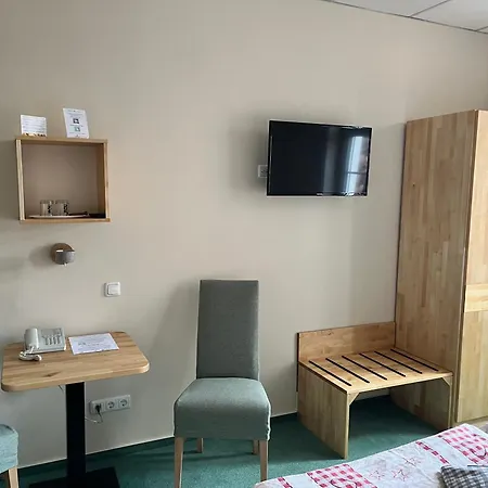 Hotel Biohotel Amadeus 4*