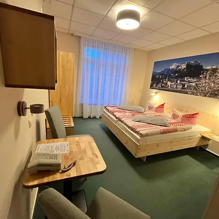 Hotel Biohotel Amadeus 4*